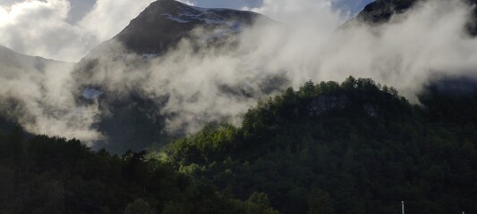 mgła nad górami © Paulina