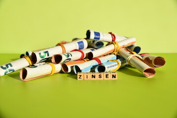 Tagesgeld, Festgeld und Zinsen
