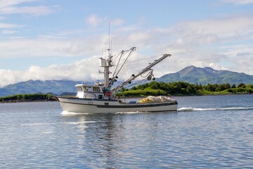 Salmon trawler in Kodiak, Alaska - obrazy, fototapety, plakaty