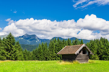 Landschaft in den Buckelwiesen zwischen Mittenwald und Krün