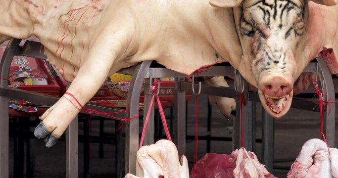 Chinese Ghost Festival, Zhongyuan Purdue, rich, sacrificial offerings, people, big pig