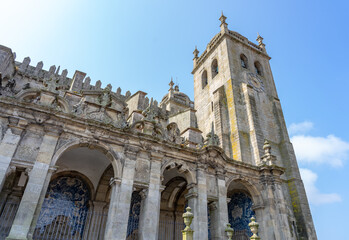 Fototapeta na wymiar Cathedral in Se Porto Potrugal