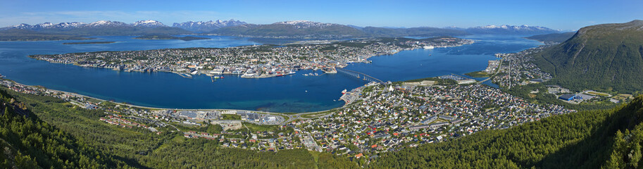 Fototapeta na wymiar Panoramic view of Tromso from Fjellheisen upper station in Troms og Finnmark county, Norway, Europe 