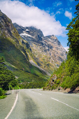 Fototapeta premium road to the mountains