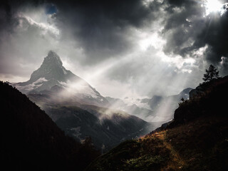 Matterhorn bei Zermatt nach einem Gewitter. 