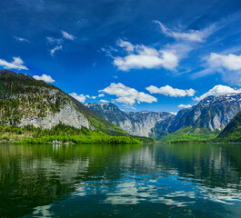 Fototapeta na wymiar Hallst tter See mountain lake in Austria