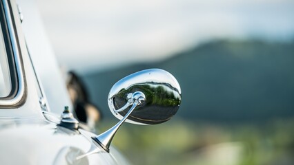 Drivers mirror in chrome