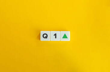 Q1 Growth and Revenue. Quarterly Analysis and Result Concept.