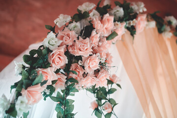Wedding decorations in pink colors for a wedding