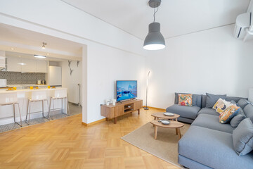 Interior photos of apartmetn 