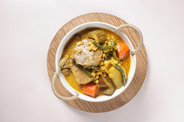 Dalca Daging or Beef Dalca is a Stewed Beef Curry with Lentils and Vegetables, Famously Served with Briyani or Tomato Rice.