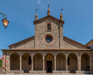 The facade of the basilica of San Colombano, Bobbio, Piacenza, Italy - obrazy, fototapety, plakaty