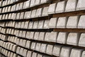 TRAVERSES DE CHEMIN DE FER EN BÉTON BIBLOCS (BLOCHETS)