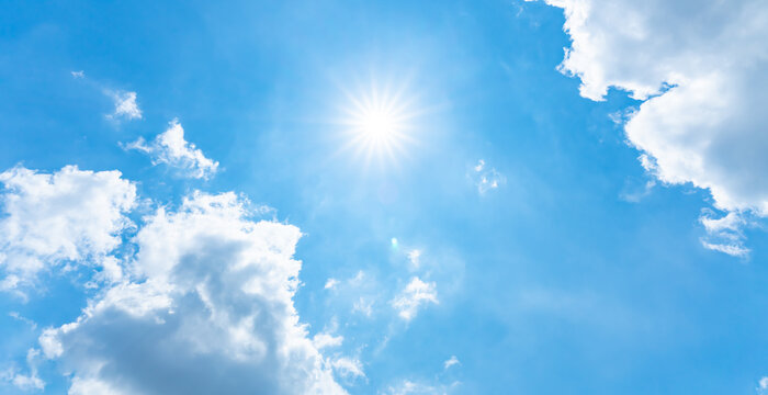 夏の日差し・青空・太陽・猛暑 © naka