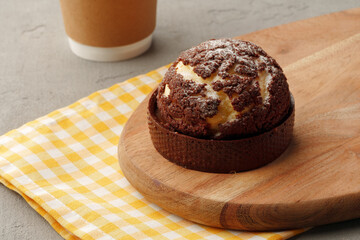Choux pastry with cracked chocolate crumble topping