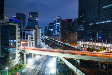 東京駅の線路群夜景