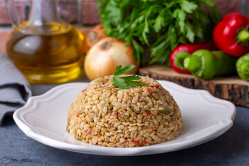 Bulgur pilaf with Firik (Turkish name; firikli bulgur pilavi)