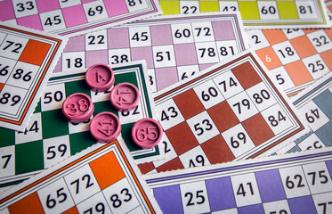 Bingo cards (Tombola / lotto) and with numbers isolated