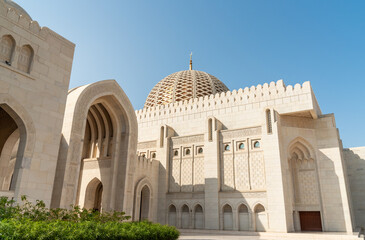 Fototapeta premium The Sultan Qaboos Grand Mosque in Muscat, Oman, Middle East