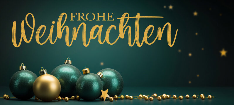 Frohe Weihnachten, festliche Gru&szlig;karte mit deutschem Text - Gold und gr&uuml;ne Chrsitbaumkugeln, Weihnachtskugeln und Sterne auf dem Tisch (Generative Ai)