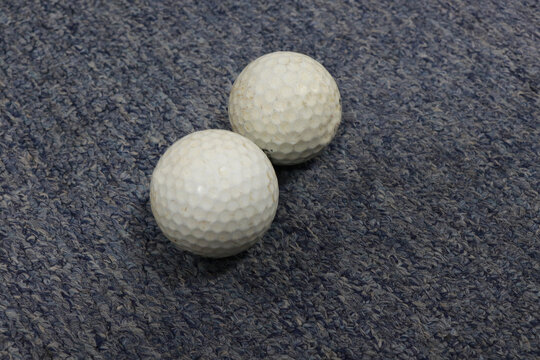 Photo of a white golf ball on the practice field
