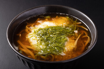 とろろ　めかぶ蕎麦