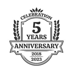 5 years anniversary icon or logo. Vintage birthday banner design. 5th anniversary jubilee celebration badge or label. Vector illustration.