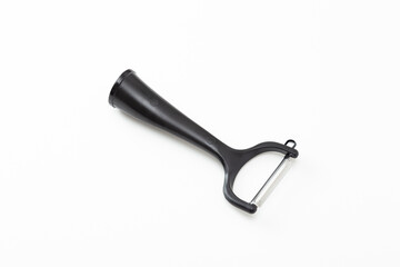 白背景に皮むきピーラー