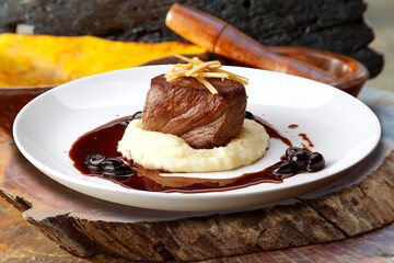 Filet mignon with mashed