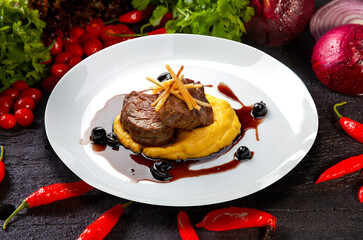 Filet mignon with mashed