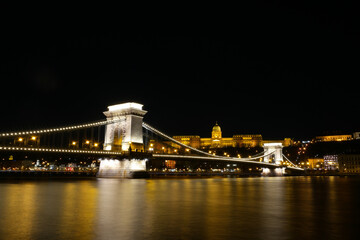 Fototapeta na wymiar Budapest, Hungary. The famous chain bridge connecting Buda and Pest..