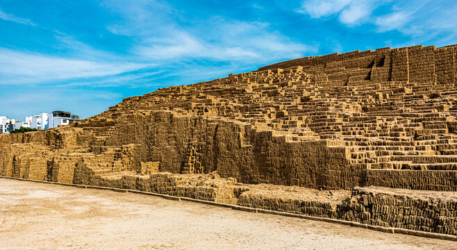 Huaca Pucllana