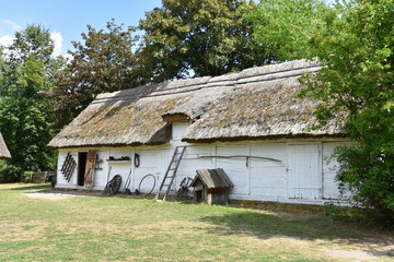Skansen, stare domy, wieś, chałupy w Sierpcu © Albin Marciniak