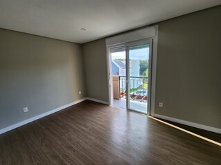 Sala de estar de nova no apartamento
