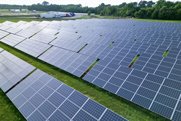 Solar panels on a field of grass
Описание (на английском языке)