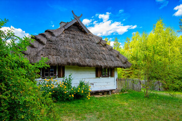 Fototapeta na wymiar old wooden huts