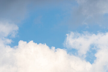 Fototapeta premium Blue sky and white clouds in the sky