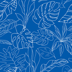 Tropical palm leaves, blue background. Vector seamless pattern. Exotic plants outline illustration. Summer beach floral design. Paradise nature © ojardin