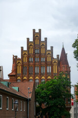 Fototapeta na wymiar Schönes historisches Backsteingebäude in Lübeck