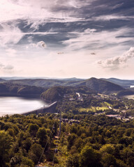 Jezioro Solińskie. Zdjęcia zrobione z tarasu wieży widokowej na górze Jawor. 