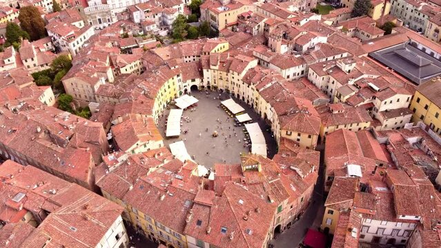 Top view over Piazza dell'Anfiteatro