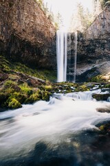 Breathtakingly beautiful flowing Green Peak Falls in Oregon