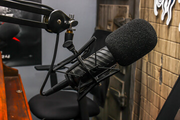 Microphone , Stand And Windscreen For Podcast