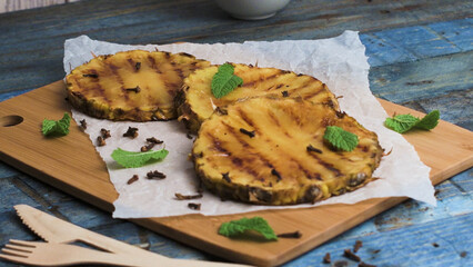 Grilled pineapple slices