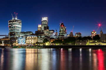 Fototapeta na wymiar London City at night over the Thames