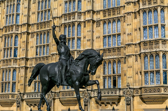 Statue of King Richard the Lionheart in front of Westminster Palace in London