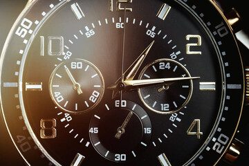 Fototapeta premium macrofoto de los detalles de las manecillas del reloj.