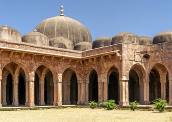Fototapeta na wymiar Jama Masjid is a historic mosque in Mandu in the Central Indian state of Madhya Pradesh.