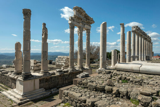 pergamon asklepion temple ruins