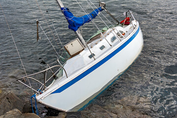 White yacht drowned in Pacific Ocean bay